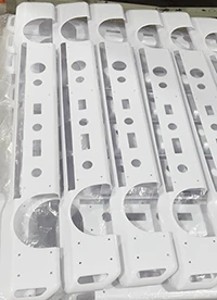 Piese de termoformare ABS albe – Capace condensator și evaporator